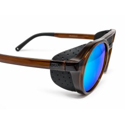 Detail der abnehmbaren magnetischen Seitenblenden der LIVIGNO B89 Brille